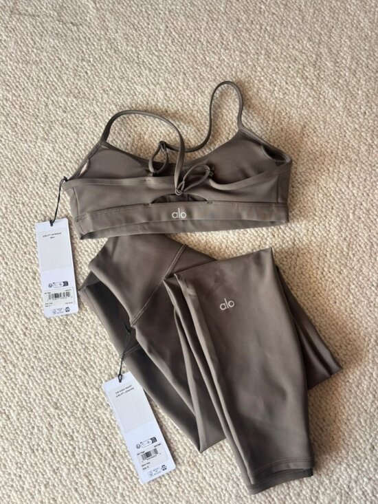 ALO Yoga Pants - ALO Airlift Intrigue Bra & Legging Set Olive Tree Size S